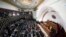 Los legisladores llenan la cámara de la Asamblea Nacional durante la primera sesión del año en Caracas, el 5 de enero de 2021. 