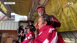 Asgari Ücreti Saçlarını Tıraş Ederek Protesto Ettiler
