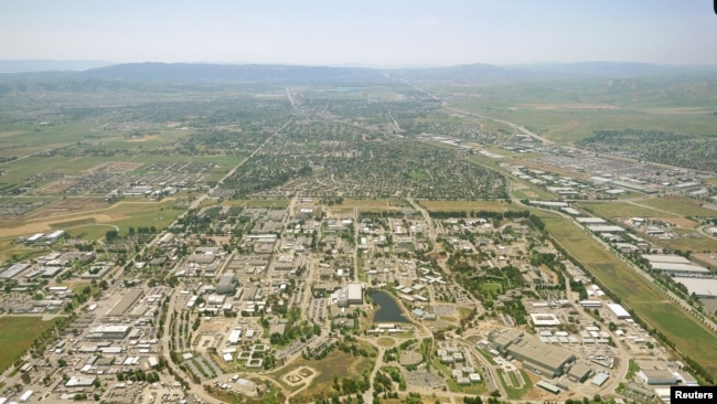 California eyaletindeki Ulusal Lawrence Livermore Laboratuvarı'nın havadan görüntüsü.