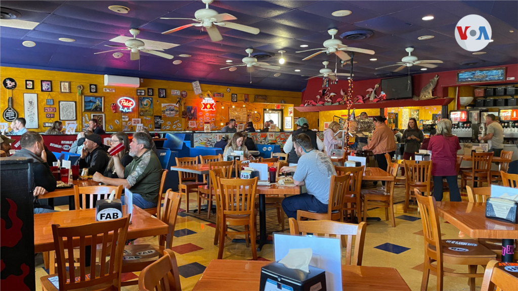 Flaming Amy&rsquo;s Burrito Barn creó la Churkeychanga hace una década y desde entonces cada noviembre su sala se llena de fanáticos y curiosos por probar la curiosa invención que mezcla la tradicional cena de Acción de Gracias con los sabores tex-mex.