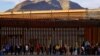 US Grants Migrants Access to Appointment System for Border Crossings 