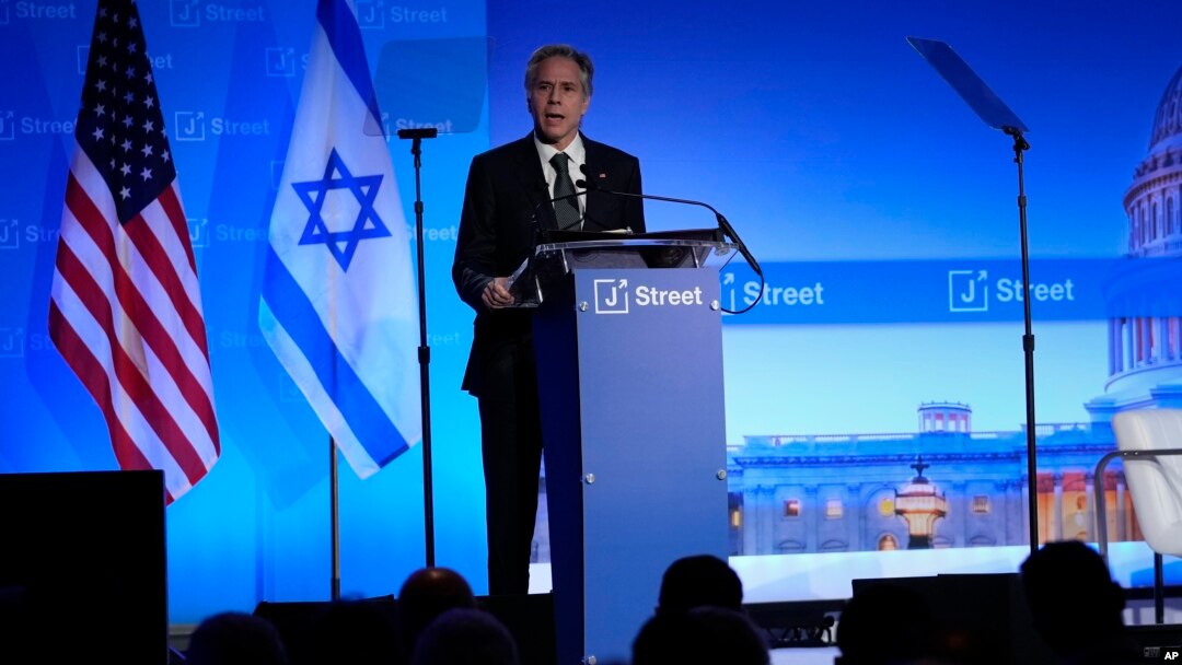 Menteri Luar Negeri AS Antony Blinken berbicara pada Konferensi Nasional "J Street" di Hotel Omni Shoreham di Washington DC, Minggu, 4 Desember 2022.