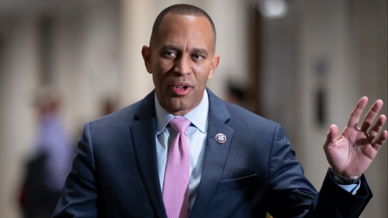 Le démocrate Hakeem Jeffries, premier Noir chef d'un parti au Congrès américain