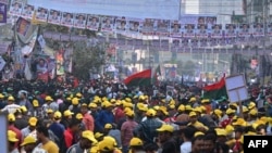 Aksi unjuk rasa anti-pemerintah aktivis Partai Nasionalis Bangladesh (BNP) di Dhaka, 11 Januari 2023. (Munir uz zaman / AFP)