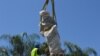 Curt von Francois statue being removed. (Vitalio Angula/VOA)