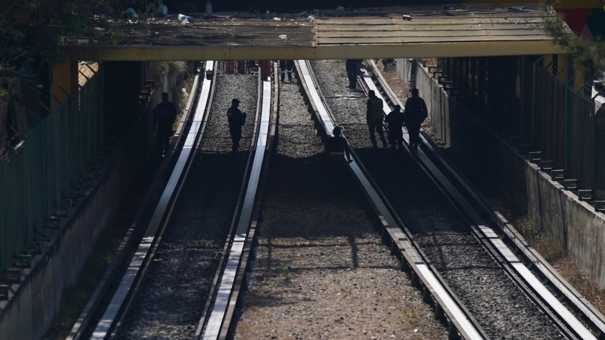 Subway Train Collision in Mexico City Kills 1, Injures 57 - Vimarsana News