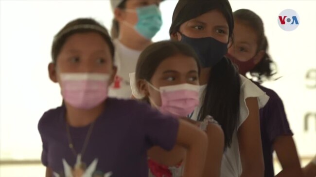 Niños migrantes venezolanos sin escolarizar reciben educación en Colombia