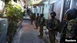 En Fotos | El Salvador despliega 10.000 efectivos en violento suburbio de la capital