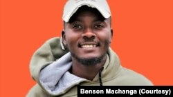 Muimbi ari kusimukira, Benson Machanga, anozivikanwa nerekuti Tytance