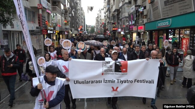 İzmir Tiyatro Festivali