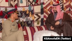 پاکستان کے آرمی چیف جنرل عاصم منیر سے سعودی ولی عہد محمد بن سلمان نے ملاقات کی۔