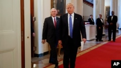 دونالد ترامپ رئیس جمهوری ایالات متحده و مایک پنس معاون او در کاخ سفید - آرشیو