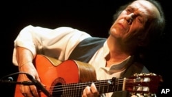 FILE - Spanish guitar player Paco de Lucia perform on the Stravinski Hall stage at the 35th Montreux Jazz Festival in Montreux, Switzerland.