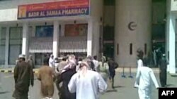 Người biểu tình kéo tới một bệnh viện sau khi cảnh sát đụng độ với người biểu tình tại thị trấn ven biển Sohar