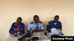 La police burundaise donne un conférence de presse, le 16 juin 2017.