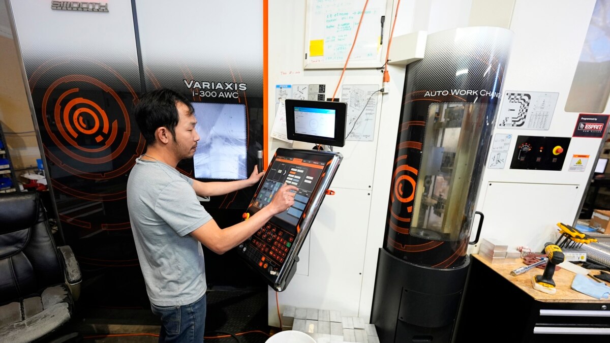 美国预计7月新增17.5万个就业岗位 劳动力市场逐渐降温