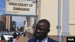 Lo nguMnu Jeremiah Bamu, elinye lamagqwetha amela isiphathamandla seCCC, uMnu Job Sikhala. UBamu usole kakhulu umthethwandaba weHigh Court ngokwala ukuthi uSikhala akhululwe ngemali yesibambili, i-bail.