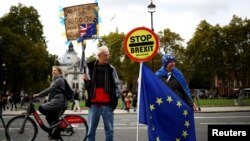 Dos diplomáticos dijeron a The Associated Press que el término “flextensión” del Brexit alude a que Gran Bretaña podría abandonar el grupo antes si el acuerdo de salida alcanzado este mes por el primer ministro Boris Johnson, y la UE se ratifica antes del 31 de enero.