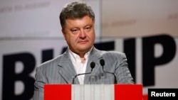 Ukrainian President-elect Petro Poroshenko speaks at a news conference in Kyiv, May 26, 2014.