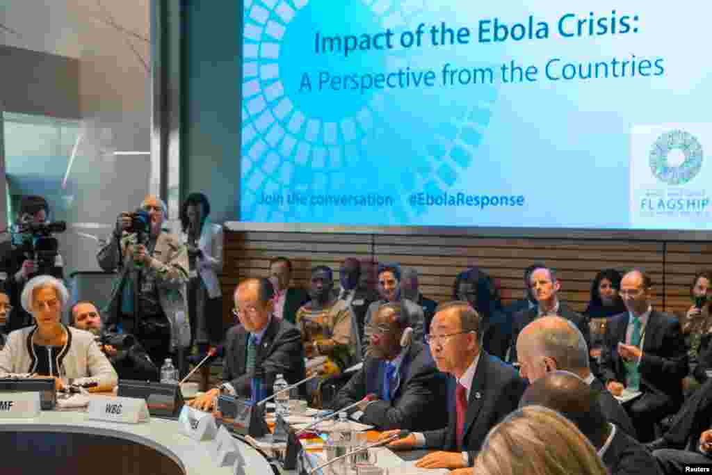 (Left to right at table) IMF Managing Director Christine Lagarde, World Bank Group President Jim Yong Kim, Guinea&#39;s President Alpha Conde and United Nations Secretary-General Ban Ki-moon address the Ebola crisis during the IMF-World Bank annual meetings in Washington, Oct. 9, 2014. 