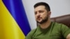 Presiden Ukraina Volodymyr Zelenskyy berpidato di depan parlemen Korea Selatan melalui tautan video, saat serangan Rusia ke Ukraina berlanjut, di Kyiv, 11 April 2022. (Foto: via Reuters)