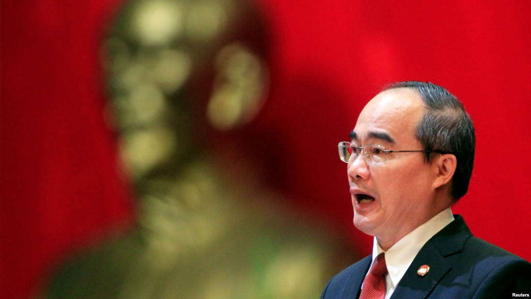 Ông Nhân đứng đầu Thành Ủy TpHCM nhắn tin, ủng hộ người nghèo.
