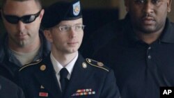 Bradley alias Chelsea Manning dinyatakan bersalah melanggar peraturan penjara di Kansas (foto: dok).