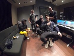 Afgan berkolaborasi dengan produser dan musisi AS di studio EMPIRE di San Francisco, California (dok: EMPIRE/Trinity Optima Production)