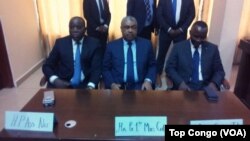 Le président de l’Assemblée nationale, Aubin Minaku, à gauche, le Premier ministre Samy Badibanga, au centre, et le Directeur de cabinet du président Joseph Kabila, Néhémie Mwilanya, présents au lancement du dialogue politique, à Kinshasa, RDC, 8 décembre