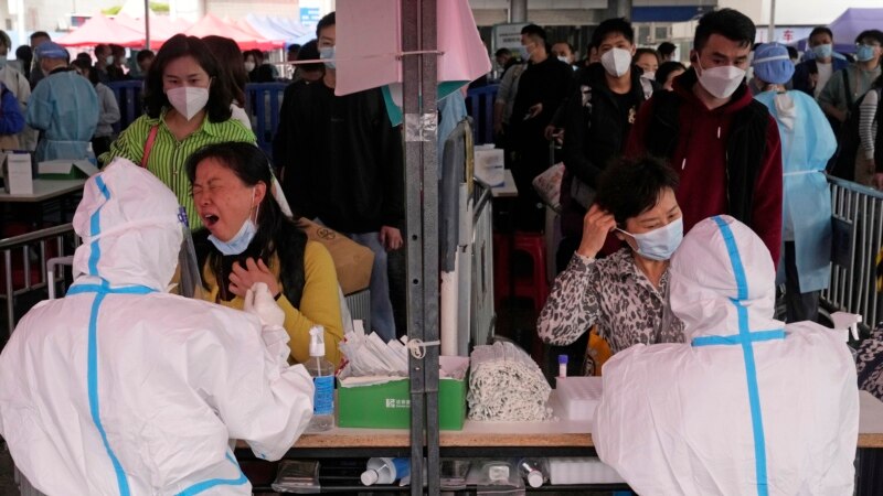 Guangzhou Tutup Sebagian Besar Pintu Kedatangan Seiring Meningkatnya Perebakan COVID-19 di China