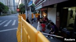 VOA连线：小民 : 习近平“不惜一切代价”的“代价”实际上是底层百姓的基本人权甚至生命