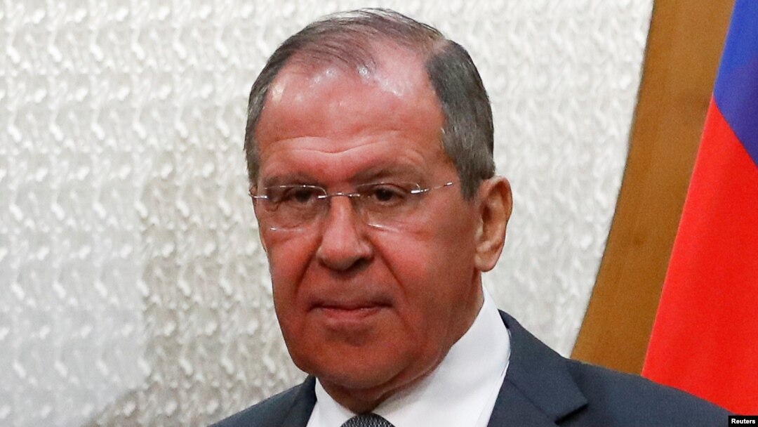 El Ministro de Asuntos Exteriores de Rusia, Sergei Lavrov dijo que el presidente de EE.UU., Donald Trump respondió a una oferta de Putin de introducir una moratoria sobre el desarrollo de misiles prohibidos por el Tratado de las Fuerzas Nucleares Intermedias (INF). Reuters.