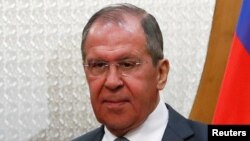 El Ministro de Asuntos Exteriores de Rusia, Sergei Lavrov dijo que el presidente de EE.UU., Donald Trump respondió a una oferta de Putin de introducir una moratoria sobre el desarrollo de misiles prohibidos por el Tratado de las Fuerzas Nucleares Intermedias (INF). Reuters.