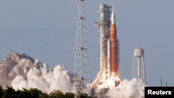 د فلورېډا ایالت په کینیډي فضايي مرکز کې د ارټیمیس ۲ د توغولو شېبه، د ۲۰۲۶ کال د اپریل لومړۍ نېټه