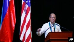 Menteri Pertahanan Filipina Delfin Lorenzana, di Camp Aguinaldo, kawasan suburban kota Quezon, Manila Utara, Filipina, 19 Mei 2017. (Foto: dok).