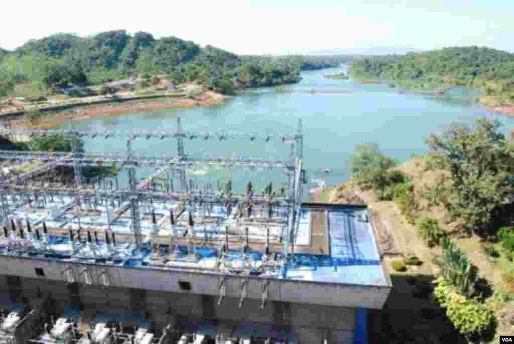 ສະຖານີຈ່າຍໄຟຟ້າຂອງບໍລິສັດ EDL ແຫ່ງນຶ່ງ 