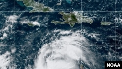 La tormenta tropical Julia se adentra en el suroeste del Caribe rumbo a Nicaragua. [Imagen: NOAA]