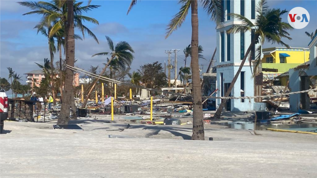 Así quedaron los establecimientos de Fort Myers Beach después del huracán Ian. Foto: Isabel García, trabajadora del lugar.