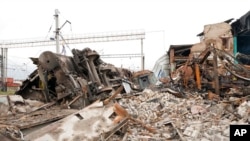 俄罗斯火箭袭击乌克兰哈尔科夫火车站仓库后的现场废墟。(2022年9月28日)