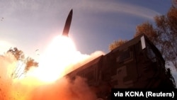 Запуск северокорейской ракеты в неизвестном районе КНДР, 10 октября 2022 года
