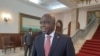 Téte António, ministro das Relações Exteriores de Angola, à saída do encontro com o Presidente são-tomense, São Tomé, 4 Outubro 2022