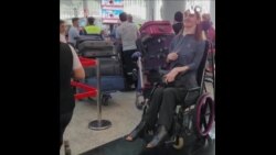 世界最高女性首次乘坐飞机 