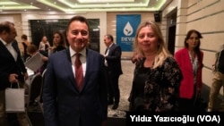 DEVA Partisi Lideri Ali Babacan ve VOA Türkçe Ankara muhabiri Yıldız Yazıcıoğlu