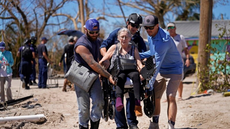 1,600 Rescued in Florida After Ian; Biden to Visit Wednesday 