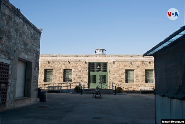 Vista del patio central de la Penitenciaría del Estado de Pensilvania, en Filadelfia. [Foto: Ismael Rodríguez]