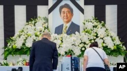 Miles de personas y líderes influyentes asisten al funeral del ex primer ministro Shinzo Abe, asesinado el pasado mes de julio.