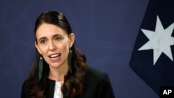 Premijerka Novog Zelanda Jacinda Ardern govori na konferenciji za novinare u Sidneju, Australija, 8. jula 2022.