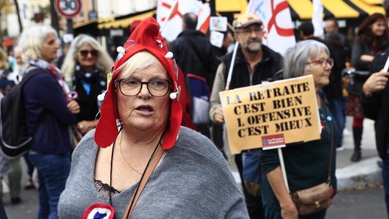 Franceses protestan contra la inflación en París