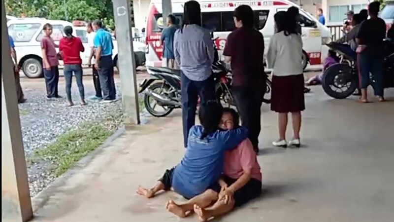 Thailande: 24 enfants et 11 adultes tués par un ex-policier, selon les autorités