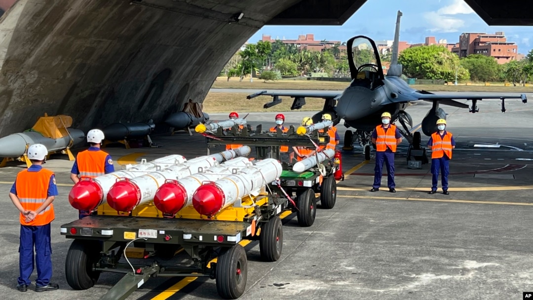 China mengatakan pada Selasa(1/8)  pihaknya mengajukan protes kepada Amerika Serikat (AS) terkait paket bantuan senjata ke Taiwan. (Foto: AP)